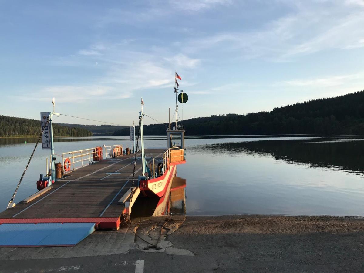 Hauslipno Bungalov Na Lipne ลิปโนนัดเวิลตาวู ภายนอก รูปภาพ