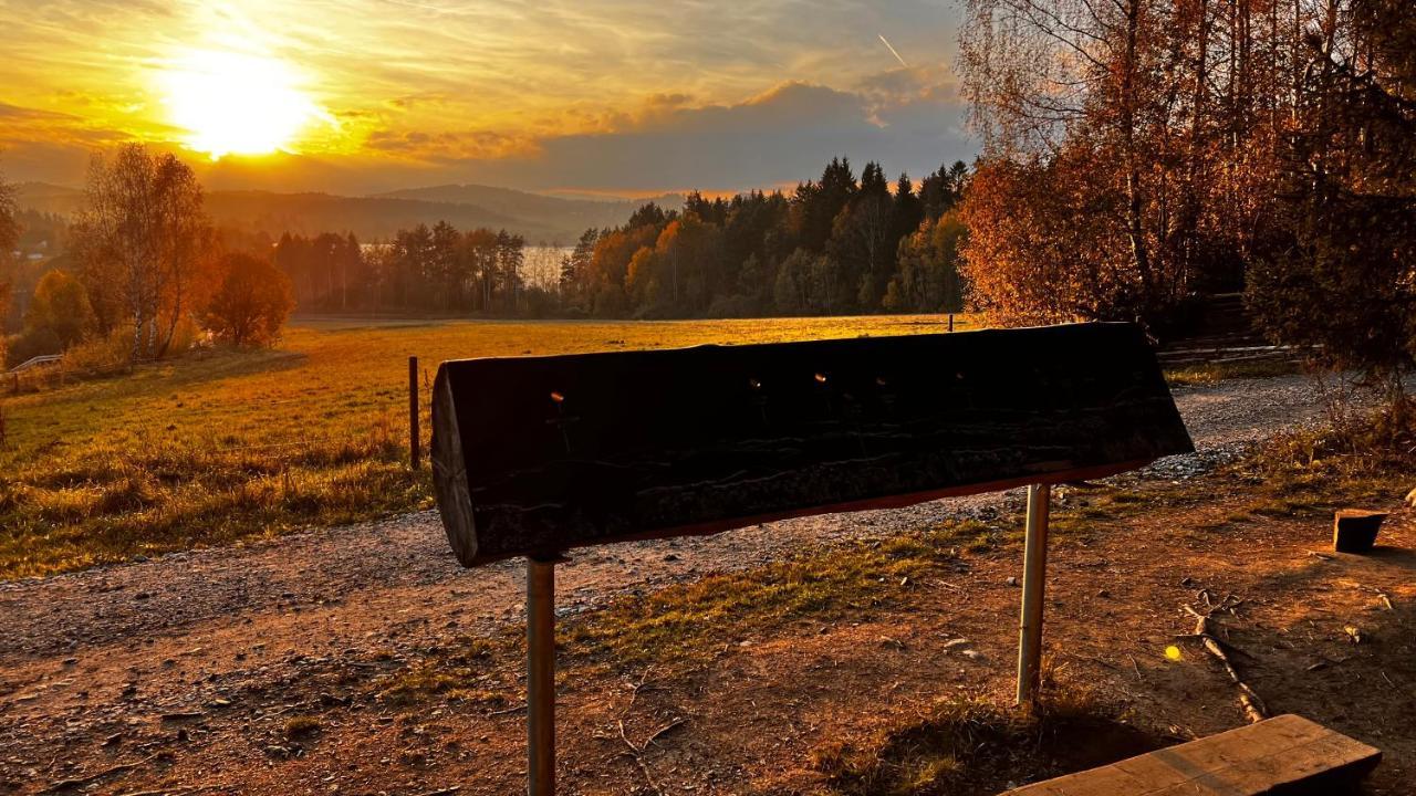 Hauslipno Bungalov Na Lipne ลิปโนนัดเวิลตาวู ภายนอก รูปภาพ
