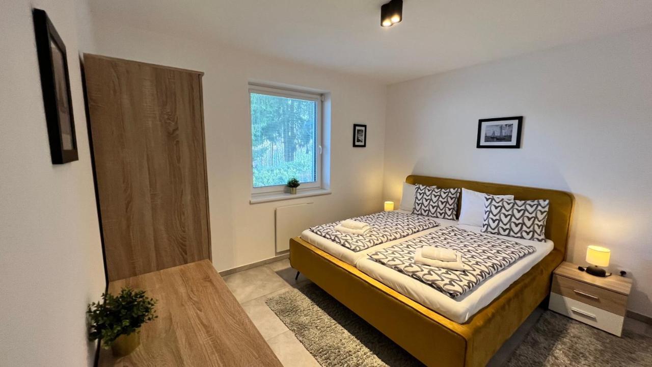 Hauslipno Bungalov Na Lipne ลิปโนนัดเวิลตาวู ภายนอก รูปภาพ